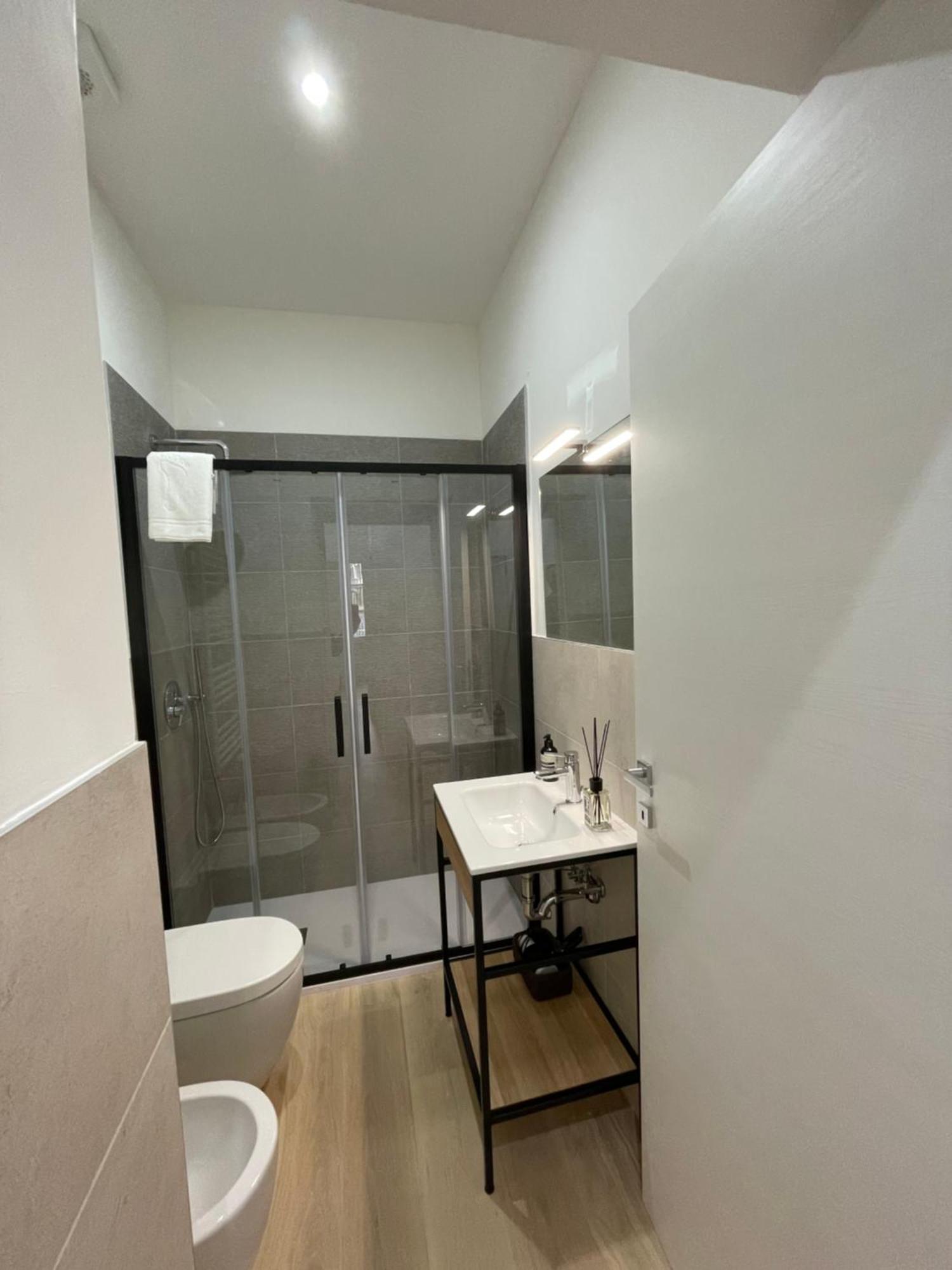 Apartamento Le Vie Del Vento - Garibaldi Trieste Exterior foto