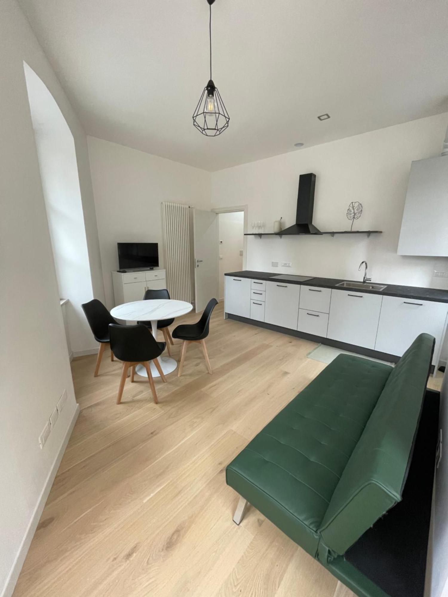 Apartamento Le Vie Del Vento - Garibaldi Trieste Exterior foto
