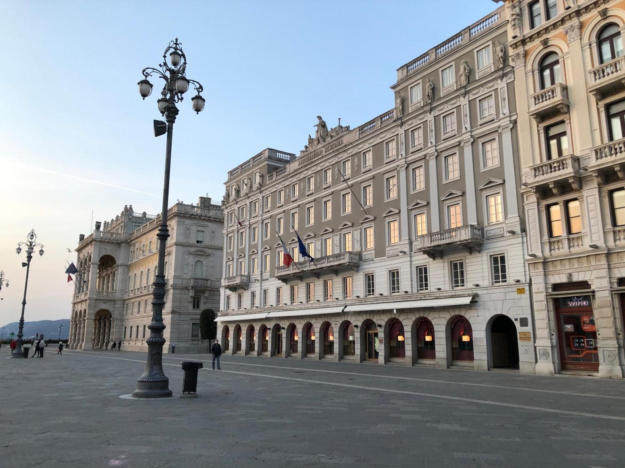 Apartamento Le Vie Del Vento - Garibaldi Trieste Exterior foto